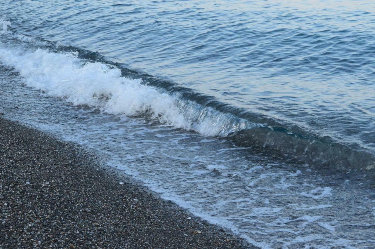 Appartamento I Puritani On The Beach Giardini Naxos Εξωτερικό φωτογραφία